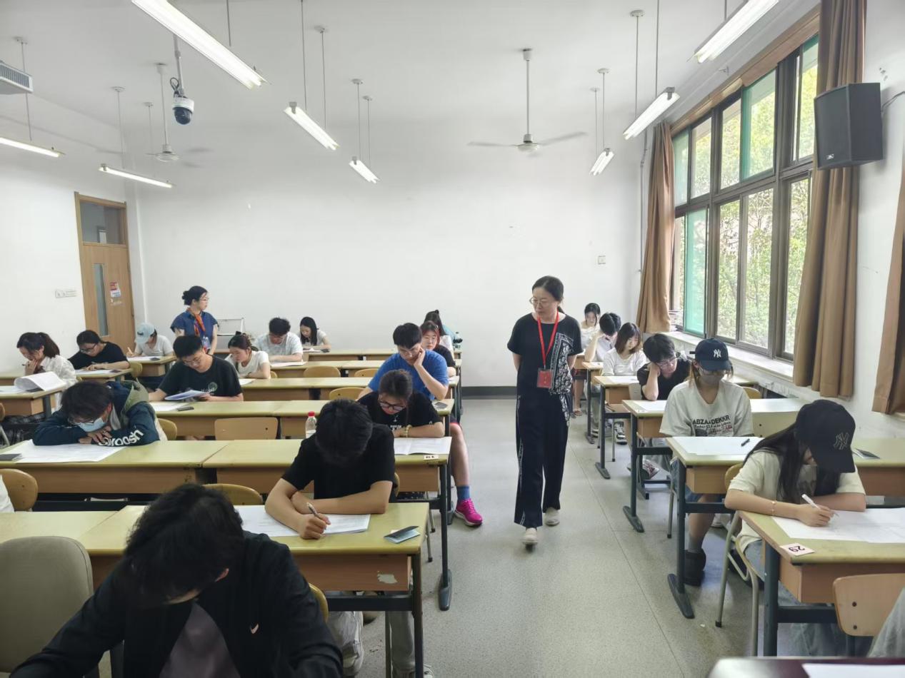 a1c83d00fc6fabdb0b36bd66f44096e